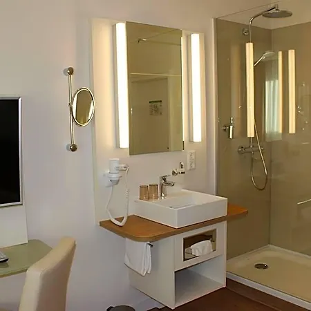 Stuettgens 3* فلبرت